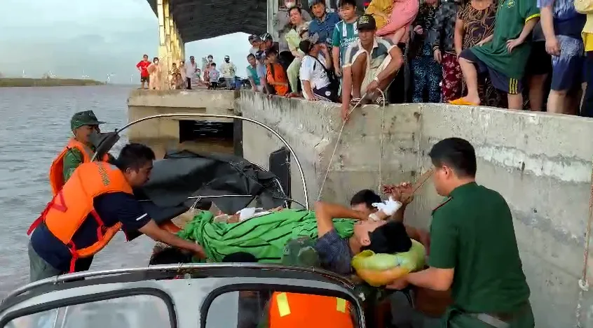 Vĩnh Long: Kịp thời cứu thuyền viên gặp tai nạn lao động trên biển