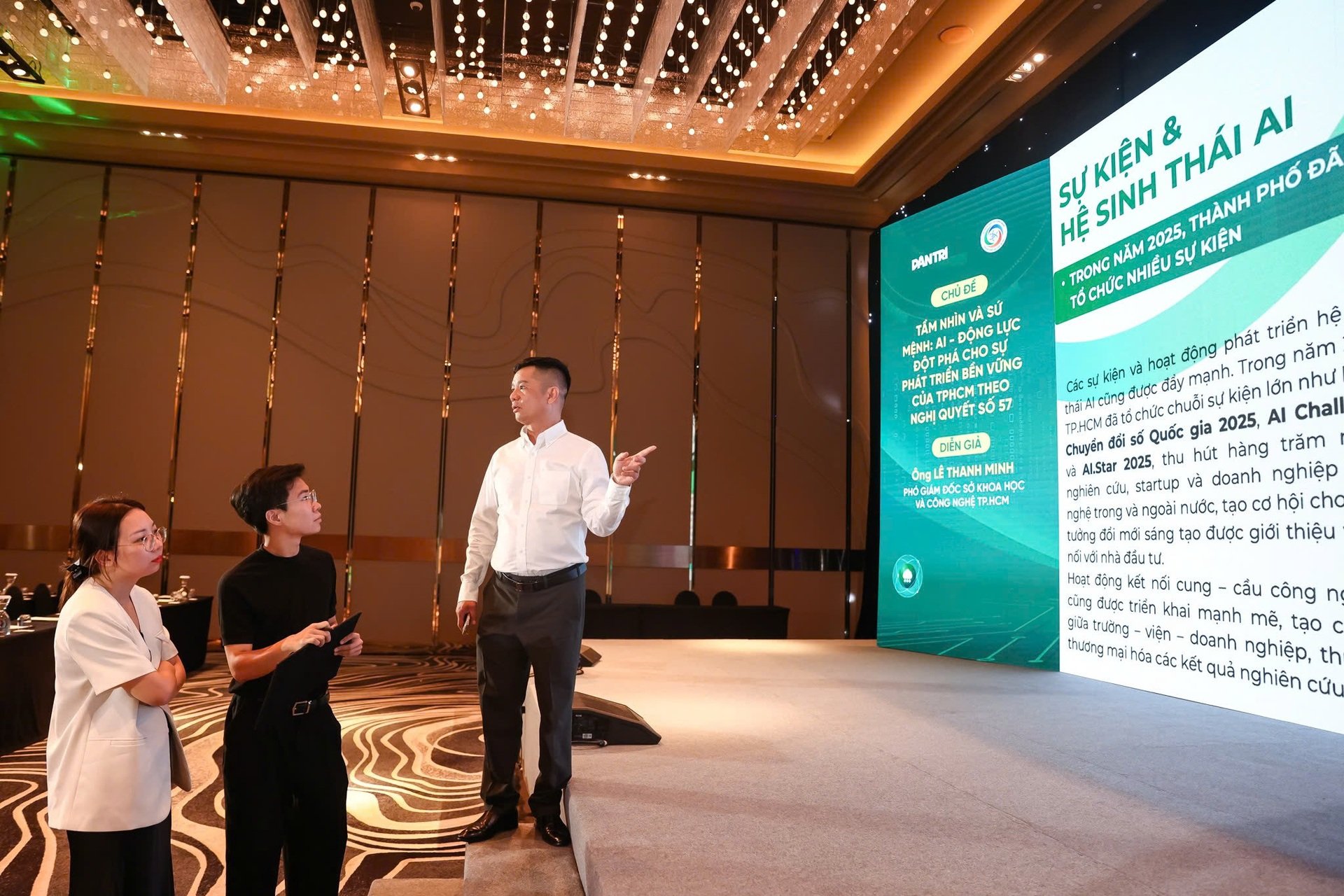 Không khí tất bật chuẩn bị cho hội thảo Thực thi ESG bằng AI chiều 14/8 - 2