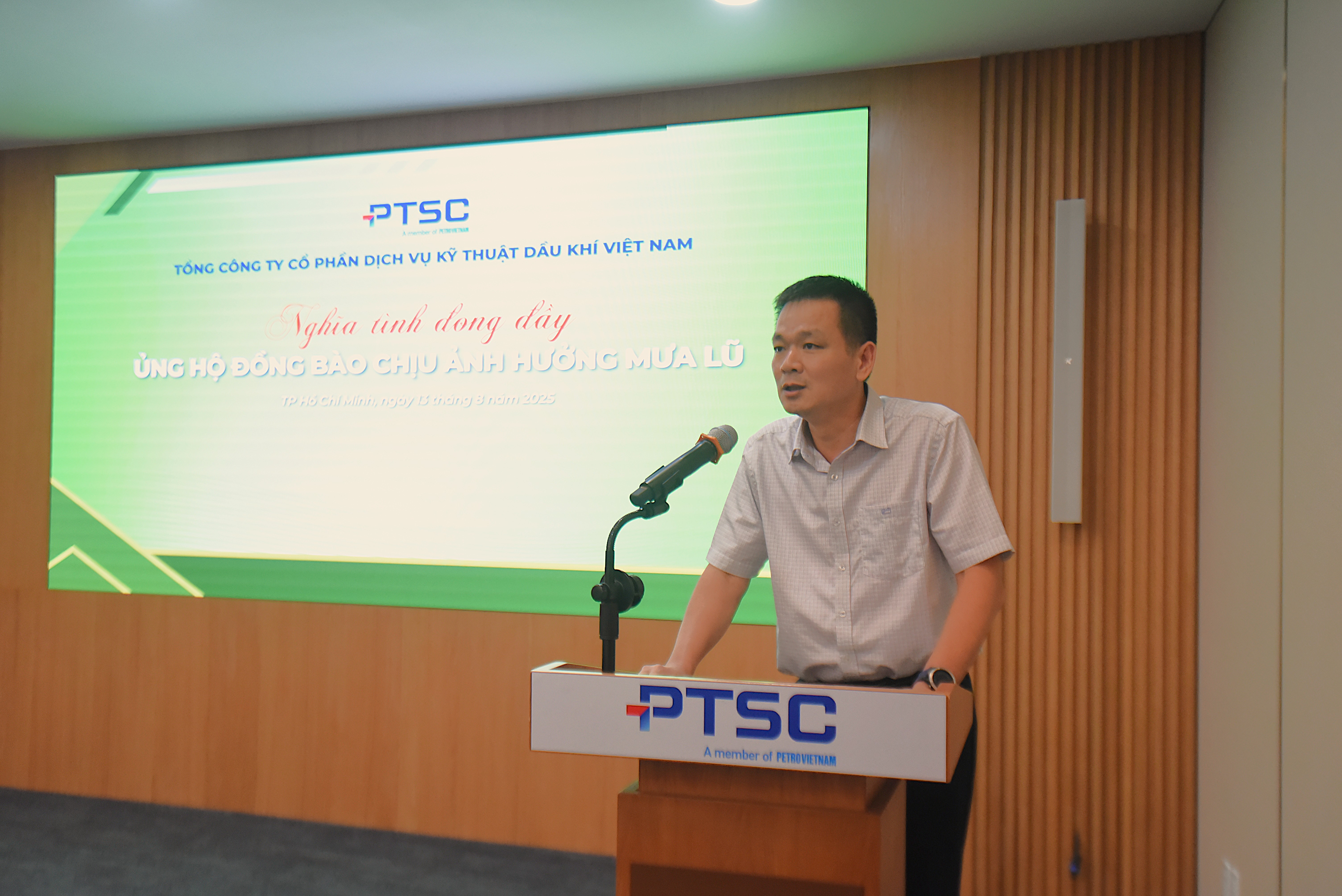 PTSC quyên góp ủng hộ đồng bào vùng lũ các tỉnh phía Bắc