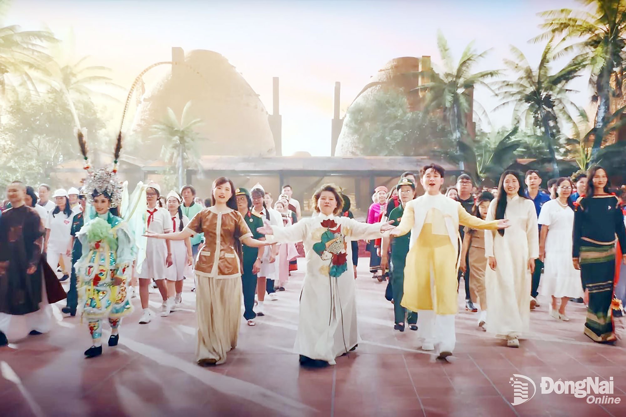 Phim Mưa đỏ và MV Made in Vietnam: Lan tỏa niềm tự hào dân tộc