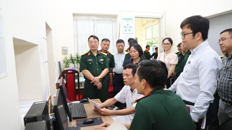 สภาตรวจสอบโครงสร้างพื้นฐานและระบบเทคโนโลยีสารสนเทศปัจจุบัน (HIS, LIS, PACS, EMR...) ที่แผนกและสำนักงานในสถาบัน