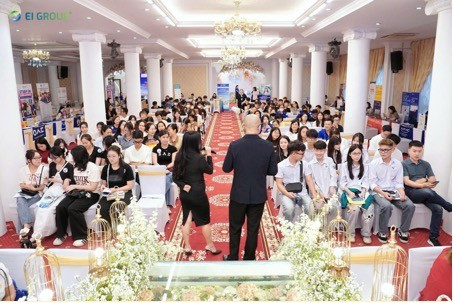 Không khí giao lưu sôi nổi, hào hứng tại sự kiện Go Global 15 – Triển lãm tiếng Anh và du học quốc tế 2025