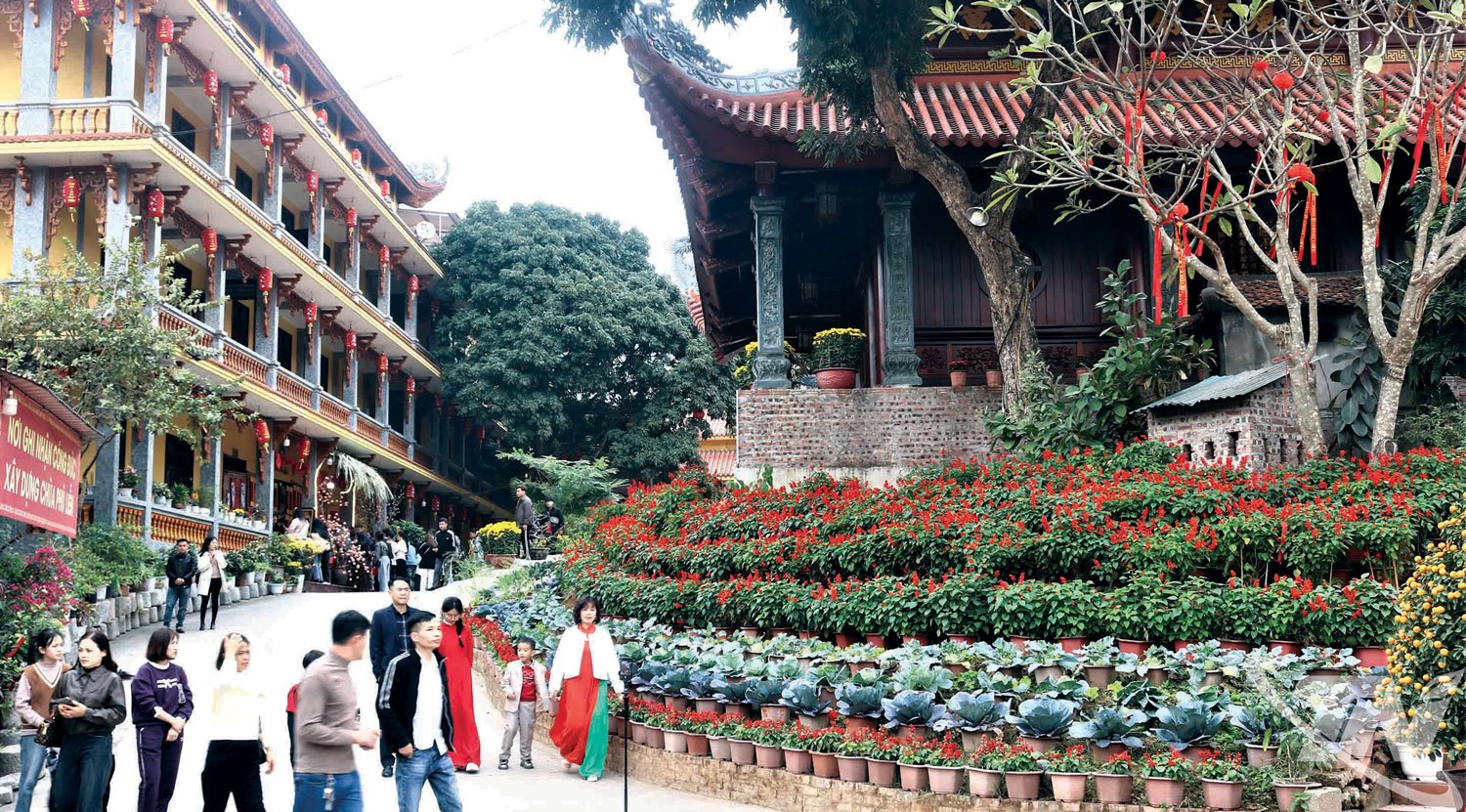 Chùa Phù Liễn, phường Phan Đình Phùng có lịch sử hàng trăm năm được nhân dân công đức xây dựng lại theo kiến trúc phương Đông