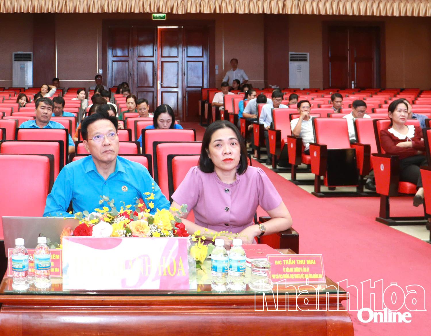 .Các đại biểu tham dự tại điểm cầu Khánh Hòa