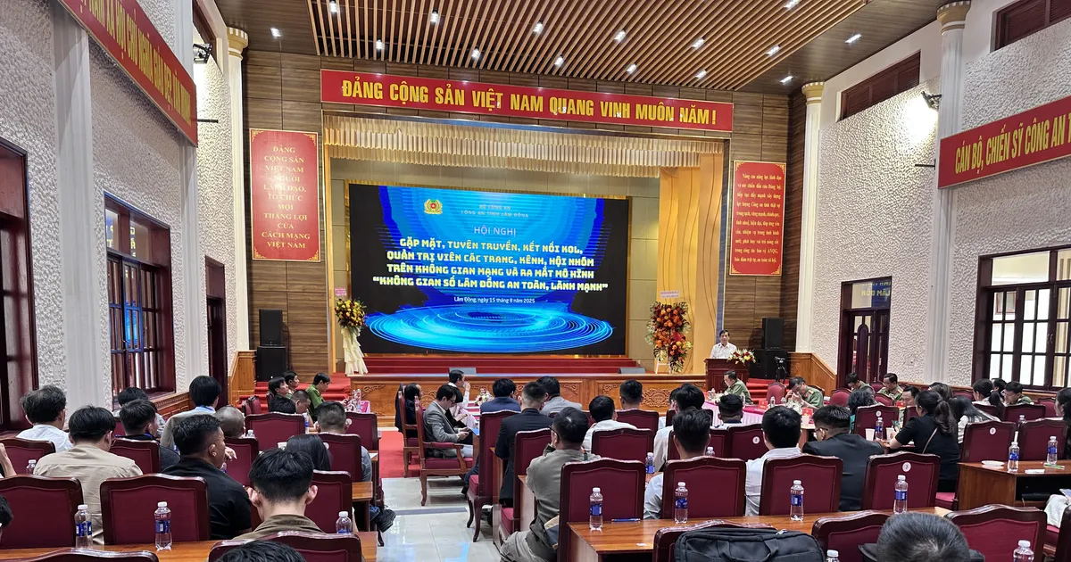 Lam Dong connects KOLs and social network administrators for the first time