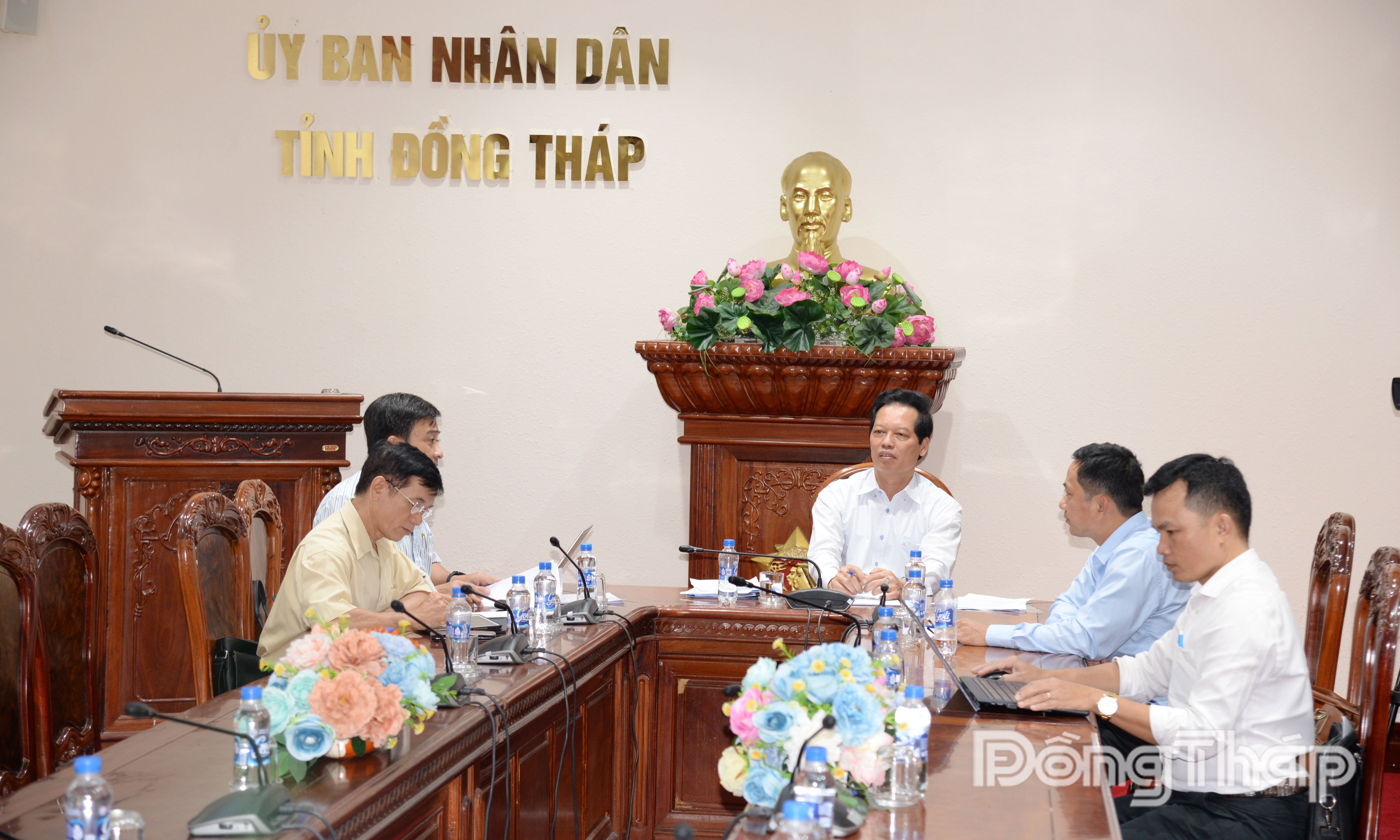 Đồng chí Nguyễn Thành Diệu phát biểu tại buổi làm việc.