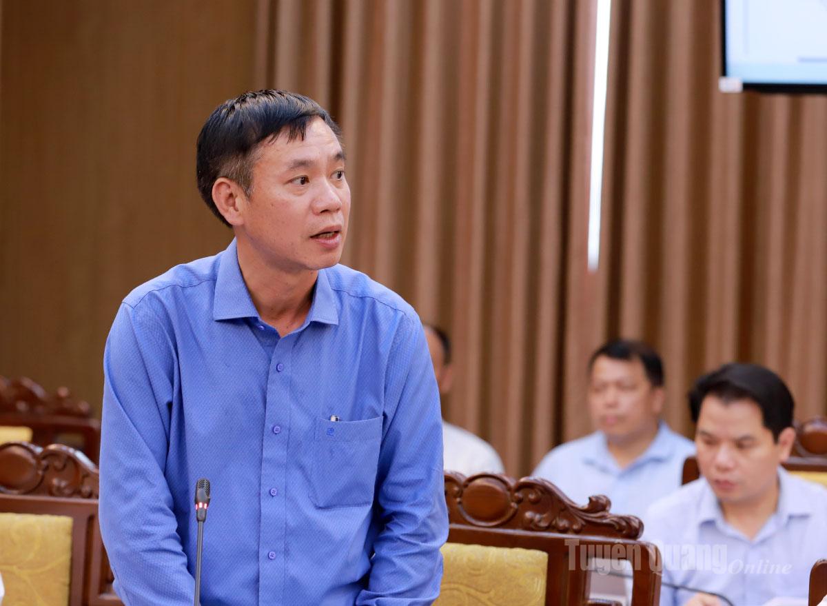 Đại diện Ban Quản lý Dự án đường Hồ Chí Minh đề xuất giải pháp tháo gỡ vướng mắc của dự án.