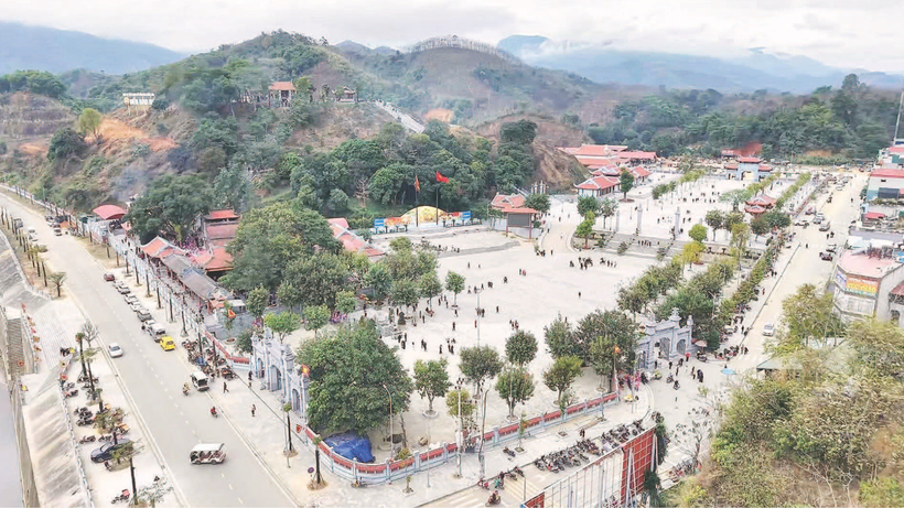 Di tích lịch sử văn hóa quốc gia đền Bảo Hà được trùng tu, mở rộng, tạo thuận lợi cho du khách chiêm bái, tham quan.