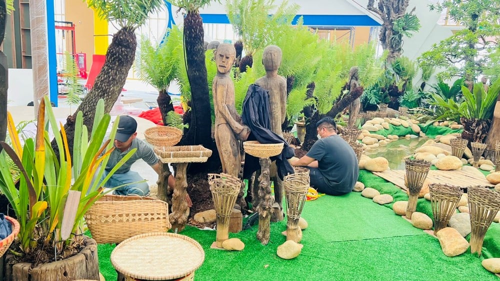 Triển lãm thành tựu Đất nước dần lộ diện, háo hức chờ giờ khai mạc - ảnh 10
