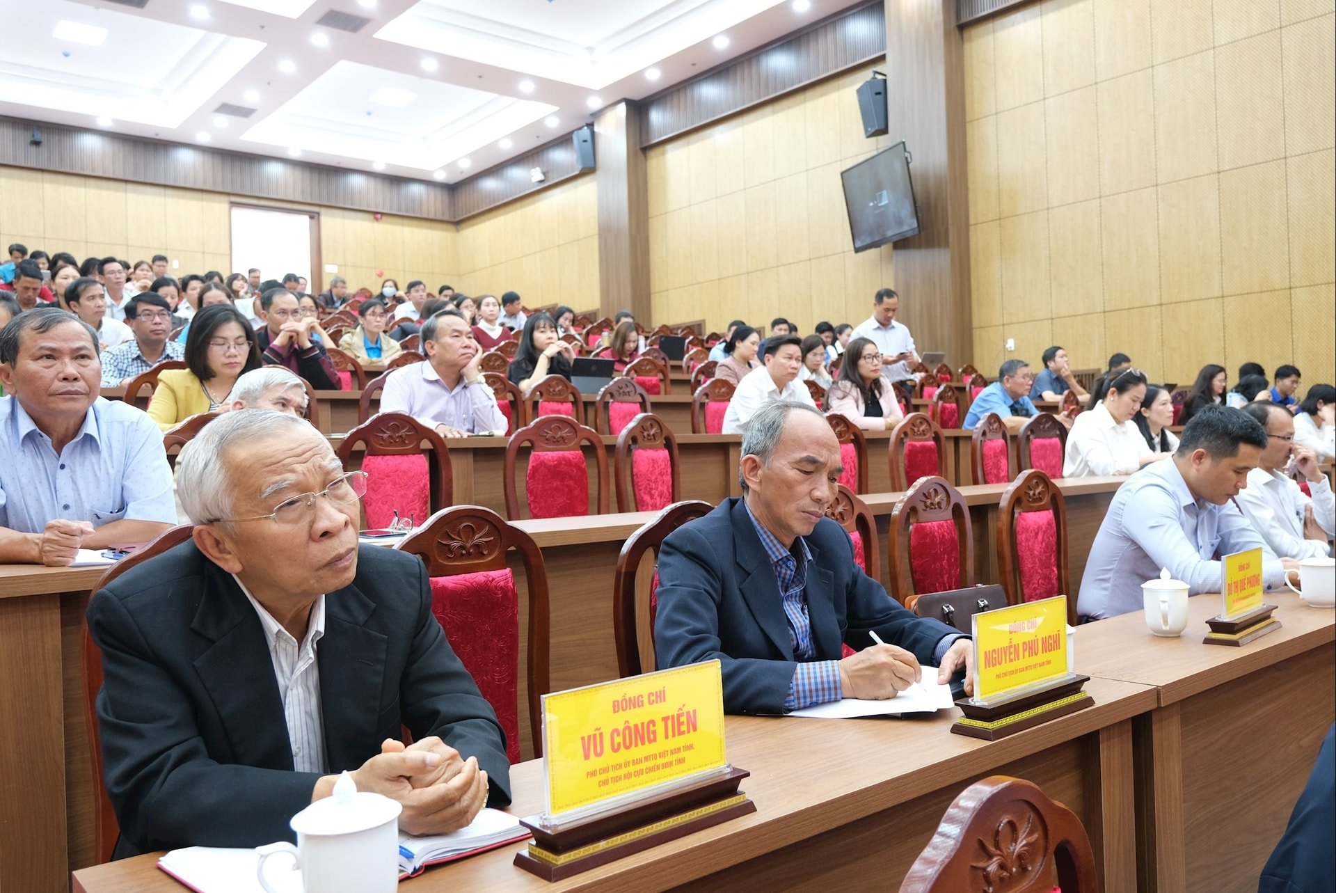 Các đại biểu tham dự Hội nghị