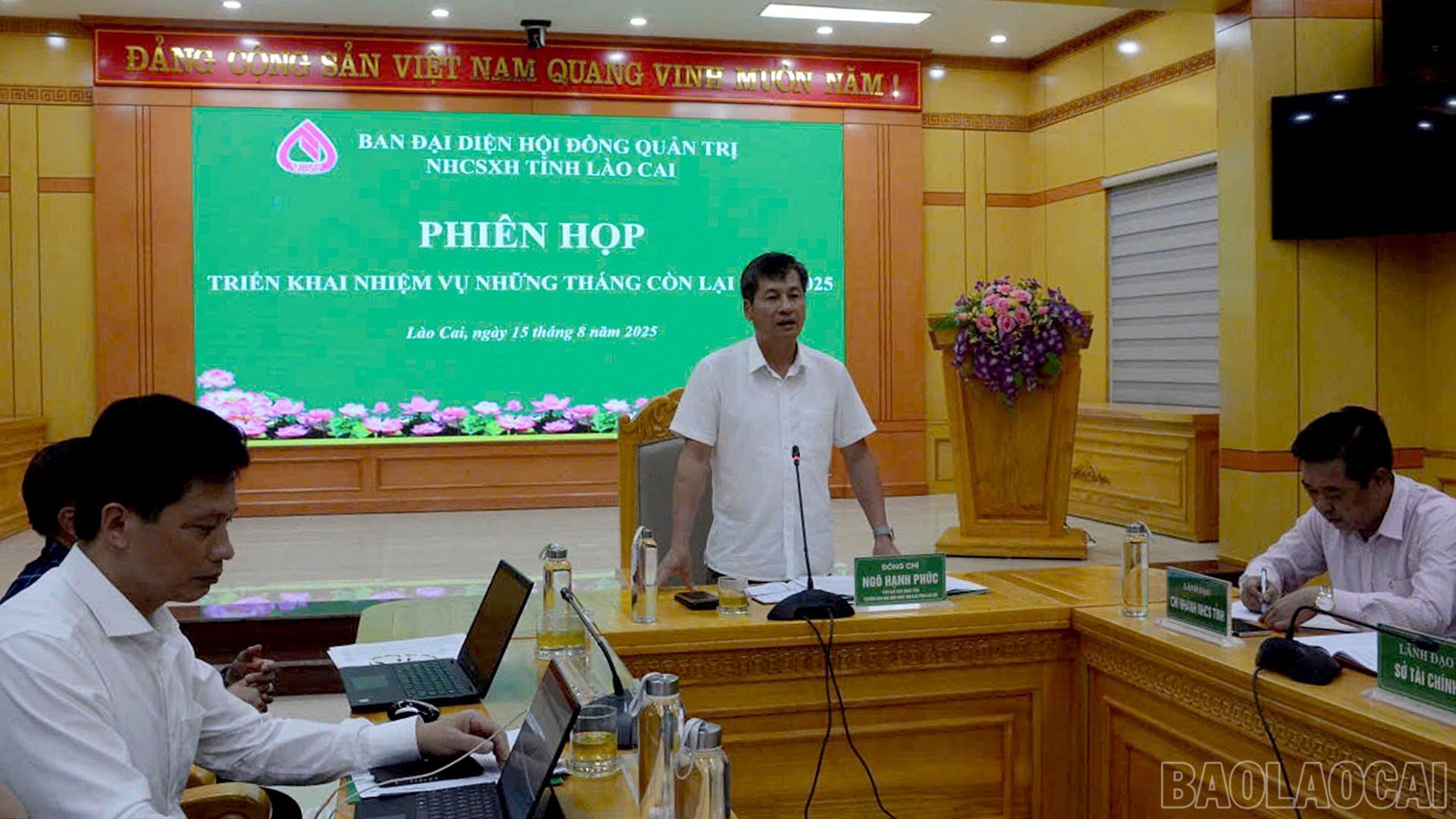 baolaocai-br_15-8-ngan-hang1.jpg