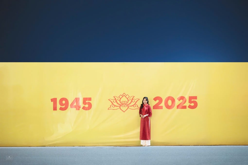 Tấm biển 1945-2025 ở Hà Nội gây sốt dịp 2/9 - 2