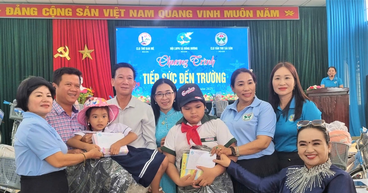 Trao tặng 60 suất quà cho học sinh khó khăn xã Đồng Dương