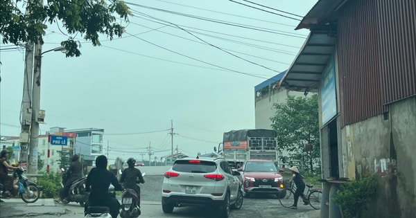 Dự án đường H14 và cầu Cần Kiệm (xã Hạ Bằng) chậm tiến độ, gây mất an toàn giao thông