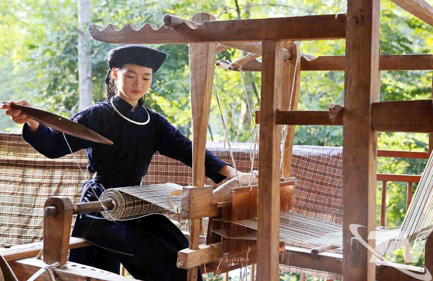 Nghề truyền thống. Ảnh: Thanh Bản