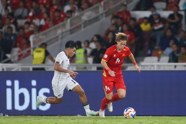 Chờ dàn cầu thủ Việt kiều bùng nổ, V-League sẽ cực hay- Ảnh 1.