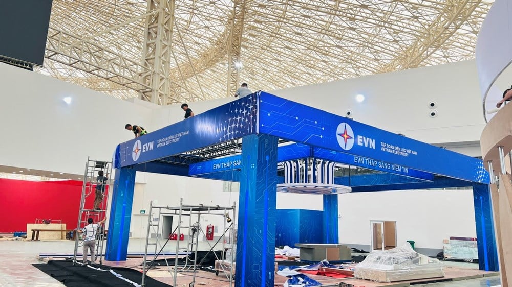 Triển lãm thành tựu Đất nước dần lộ diện, háo hức chờ giờ khai mạc - ảnh 12