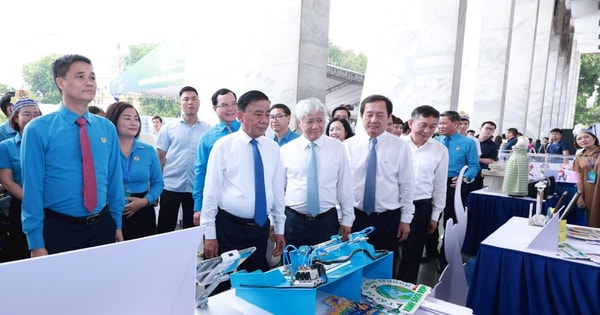 Honoring outstanding initiatives and workers' aspirations for contribution