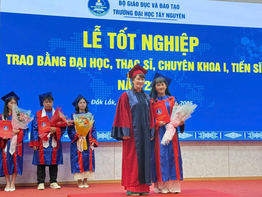 z6908877370354-648729cb46a66d1b4821af543c41b71c.jpg