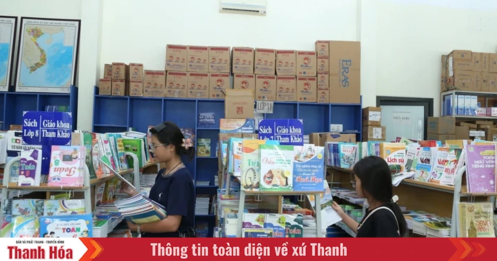 Nhộn nhịp thị trường sách giáo khoa và đồ dùng học tập cho năm học mới