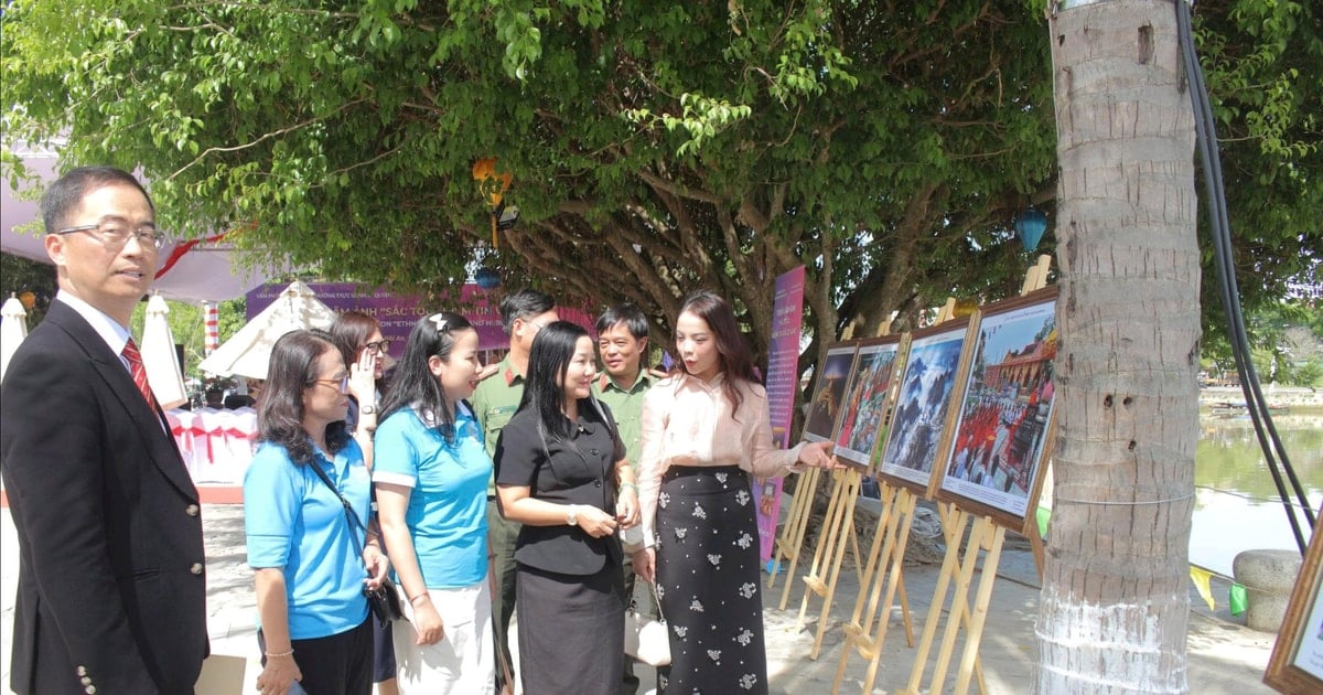 ពិព័រណ៍រូបថត “ជនជាតិ - ជំនឿ និងបេតិកភណ្ឌ” នៅទីក្រុង Da Nang