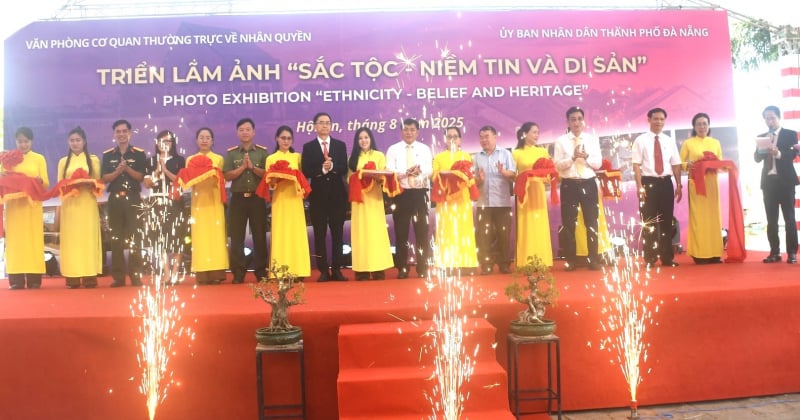 Triển lãm “Sắc tộc – Niềm tin và Di sản” tại Đà Nẵng: Tôn vinh bản sắc văn hóa, khẳng định chính sách nhân quyền của Việt Nam -0