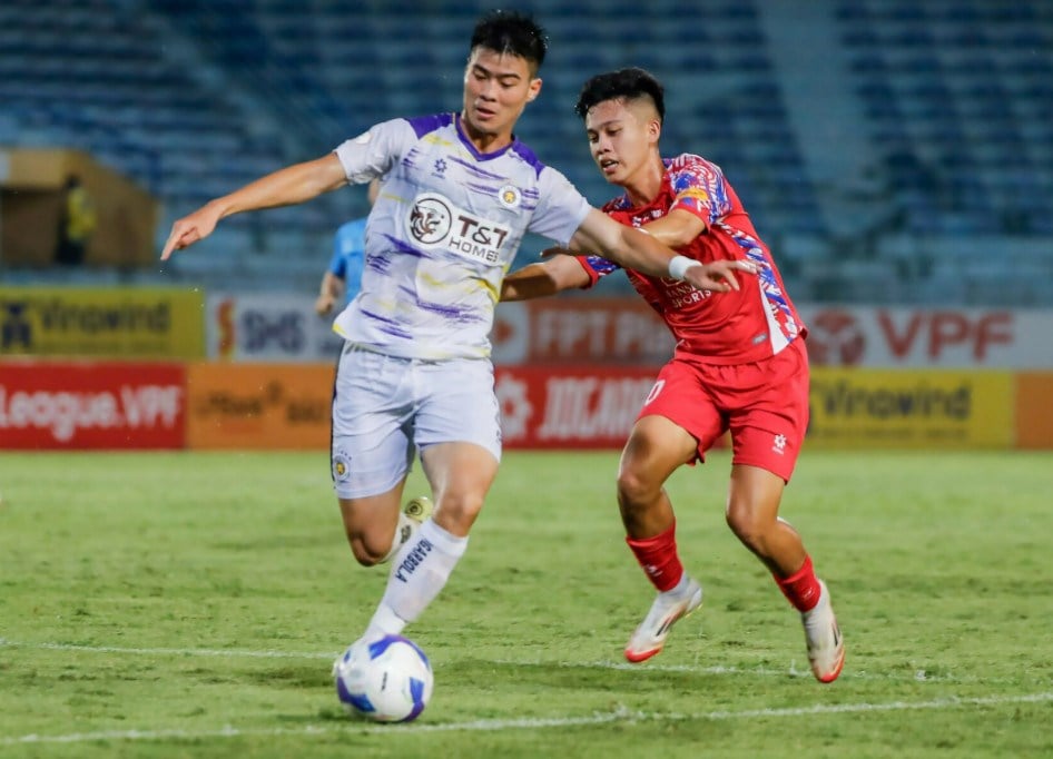 មតិលើការប្រកួត CA TP.HCM vs Hanoi FC ម៉ោង 7:15 យប់។ ថ្ងៃទី 16 ខែសីហា: ការសាកល្បងអំណាចនៃការផ្លាស់ប្តូរជាប្រវត្តិសាស្ត្រ - រូបថត 2