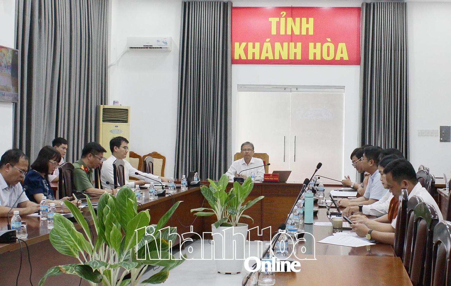 សមមិត្ត Tran Hoa Nam បានចូលរួមកិច្ចប្រជុំនៅចំនុចស្ពាន Khanh Hoa។