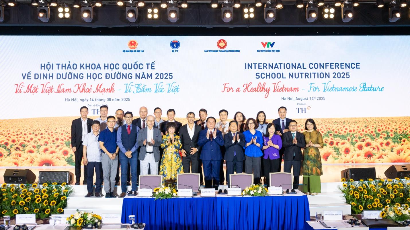 Tấm khiên vững chắc cho thế hệ trẻ bắt đầu từ Luật Dinh dưỡng học đường