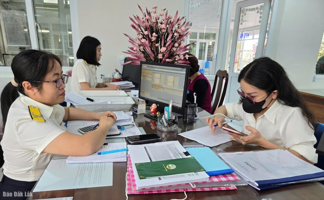 Thuế thu nhập cá nhân đã đến lúc thoát "chiếc áo cũ kỹ"