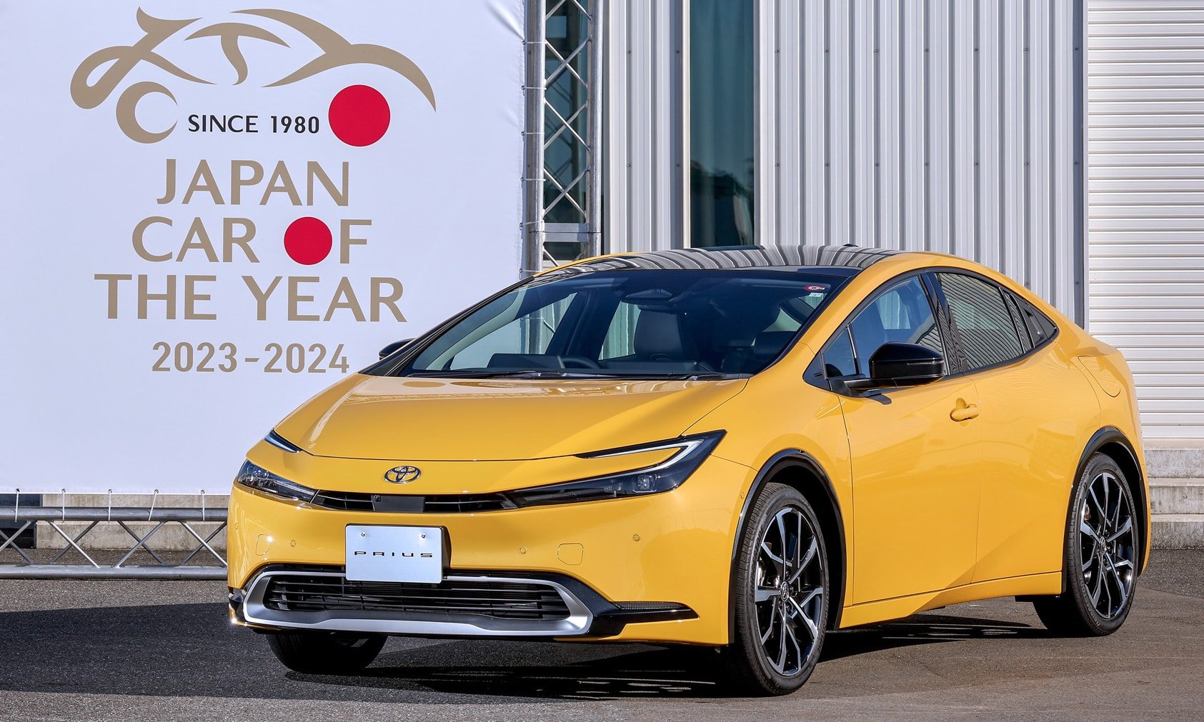 យានជំនិះ Hybrid៖ គោលការណ៍ប្រតិបត្តិការ រចនាសម្ព័ន្ធ និងគុណសម្បត្តិ និងគុណវិបត្តិដែលអ្នកត្រូវដឹង