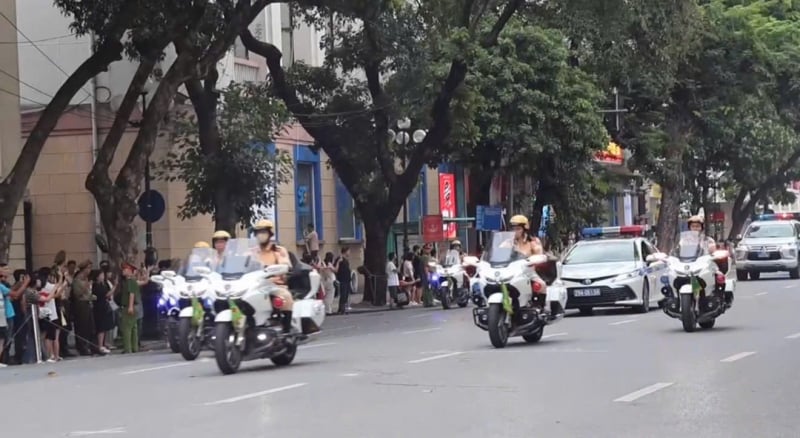 Phân luồng giao thông phục vụ  Chương trình nghệ thuật chính luận 