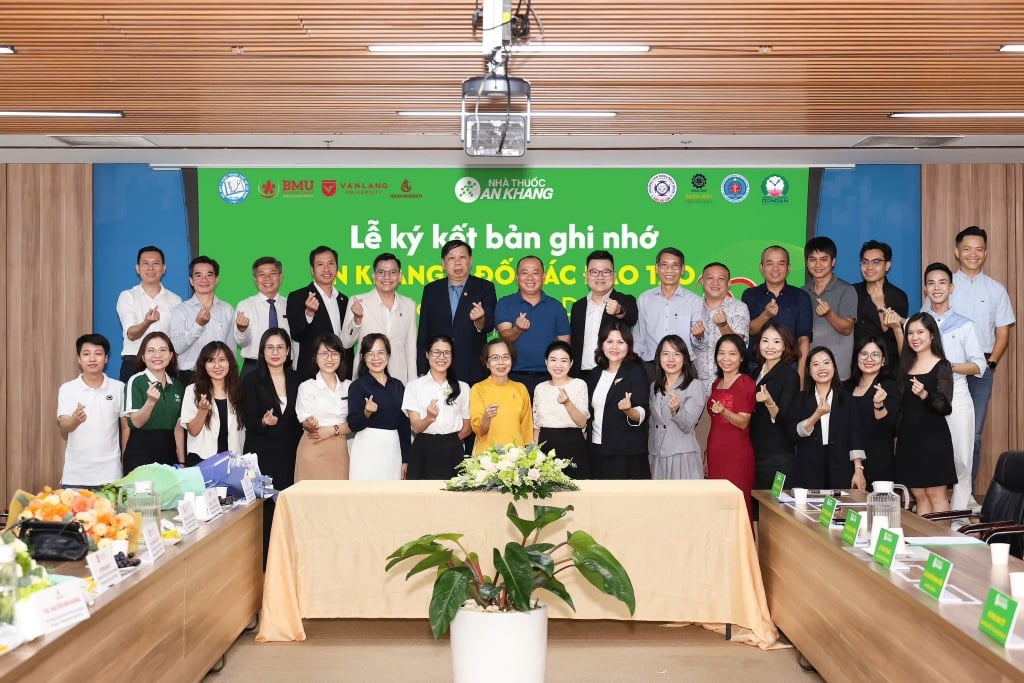 ឱសថស្ថាន អានខង ចាប់ដៃគ្នាក្នុងការបណ្តុះបណ្តាល និងពង្រីកឱកាសការងារដល់និស្សិតឱសថស្ថានទូទាំងប្រទេស