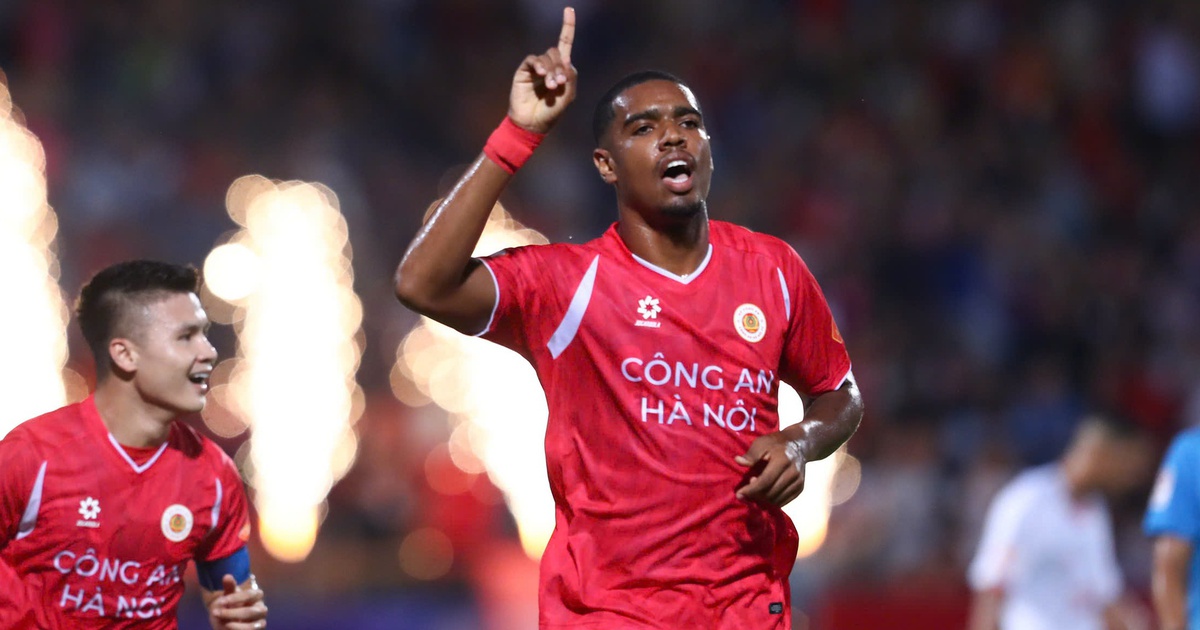 Bảng xếp hạng V-League mới nhất: CLB CAHN và Thể Công Viettel cùng đứng đầu trong... 1 ngày