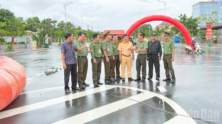 ndo_br_b-4-kiem-tra.jpg