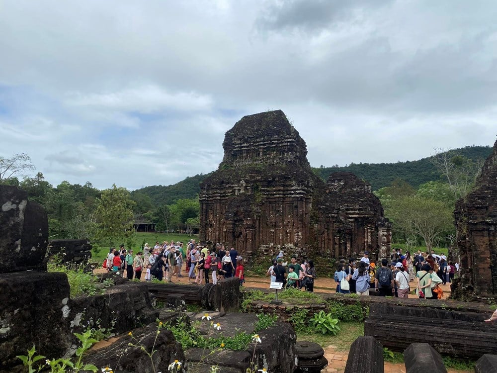 Deploying the task of preserving and promoting the world cultural heritage of My Son - photo 4