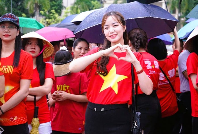 32 ngàn người ở Thanh Hóa xuống đường đi bộ "Cùng Việt Nam tiến bước"- Ảnh 15.