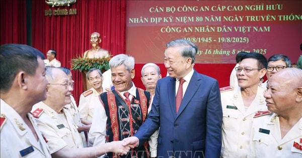 Lực lượng Công an nhân dân phải luôn giữ thế trận an ninh nhân dân vững chắc