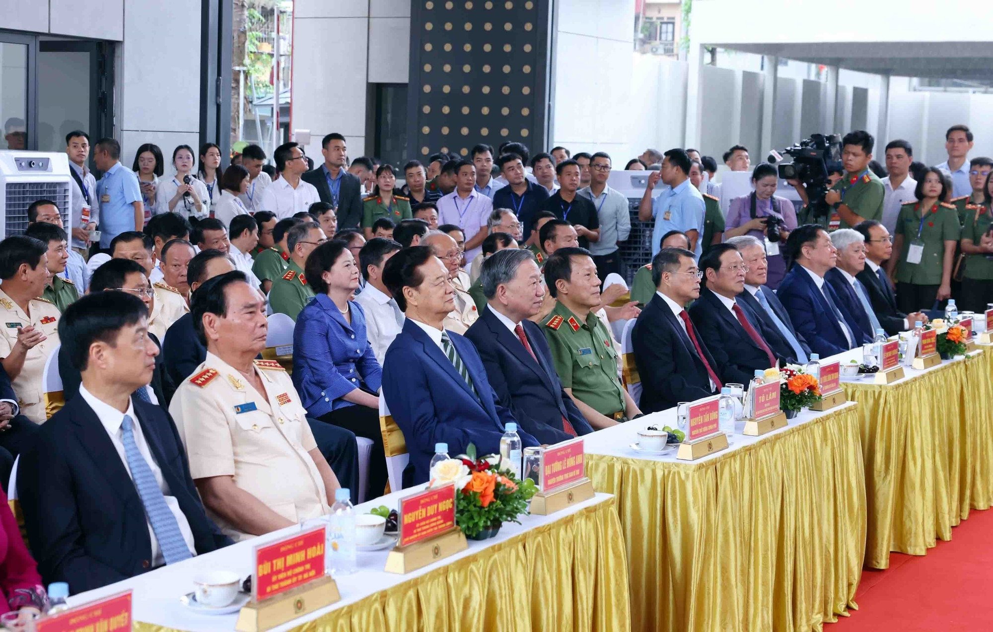 vna-potal-tong-bi-thu-du-le-khanh-thanh-cong-trinh-tru-so-bo-cong-an-8214312.jpg