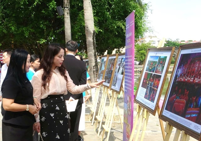 100 bức ảnh về tín ngưỡng, tôn giáo trưng bày tại Hội An - Ảnh 1.