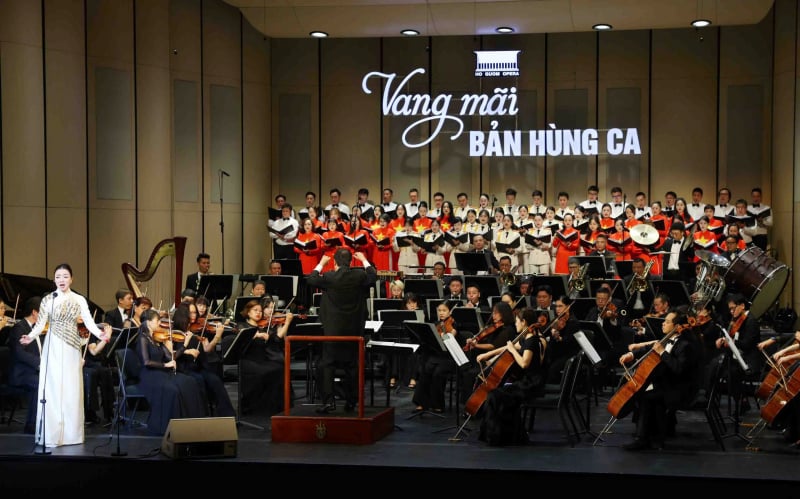 Chương trình nghệ thuật “Vang mãi bản hùng ca”:  Khơi dậy niềm tự hào dân tộc, tinh thần yêu nước và ý chí cống hiến -0