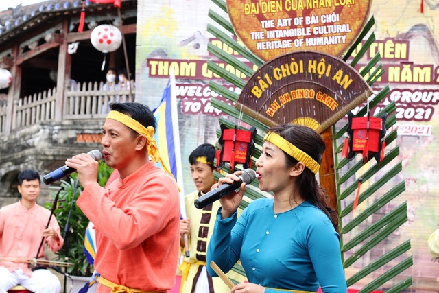 Hội An, trong nhiều năm nay, là nơi chơi bài chòi phục vụ du khách liên tục hằng đêm