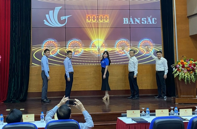 Khơi nguồn tự hào dân tộc qua cuộc thi "Bản sắc"
