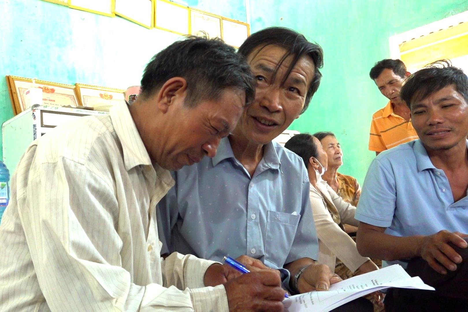 Người dân các thôn bị ảnh hưởng bởi dự án đồng thuận với chủ trương xây dựng đường sắt tốc độ cao. Ảnh: GIANG BIÊN