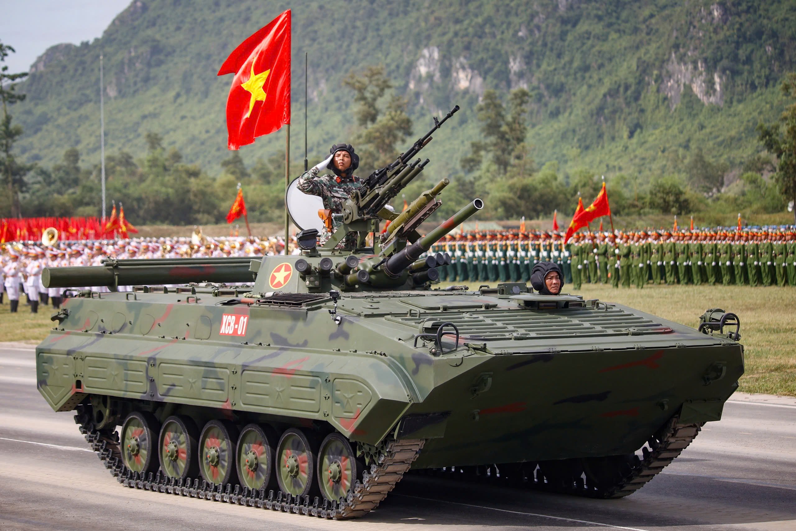 Ngắm xe chiến đấu bộ binh 'Made in Việt Nam' sẽ xuất hiện trong diễu binh A80 - Ảnh 2.
