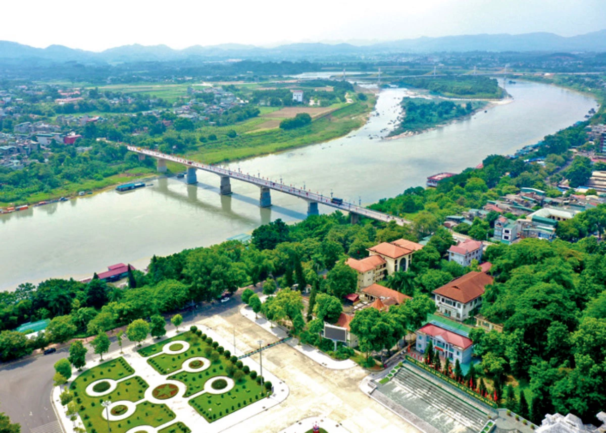 HÀNH TRÌNH KẾT NỐI NHỮNG DÒNG SÔNG VÀ ĐỈNH NÚI: TẦM NHÌN CHO TUYÊN QUANG MỚI