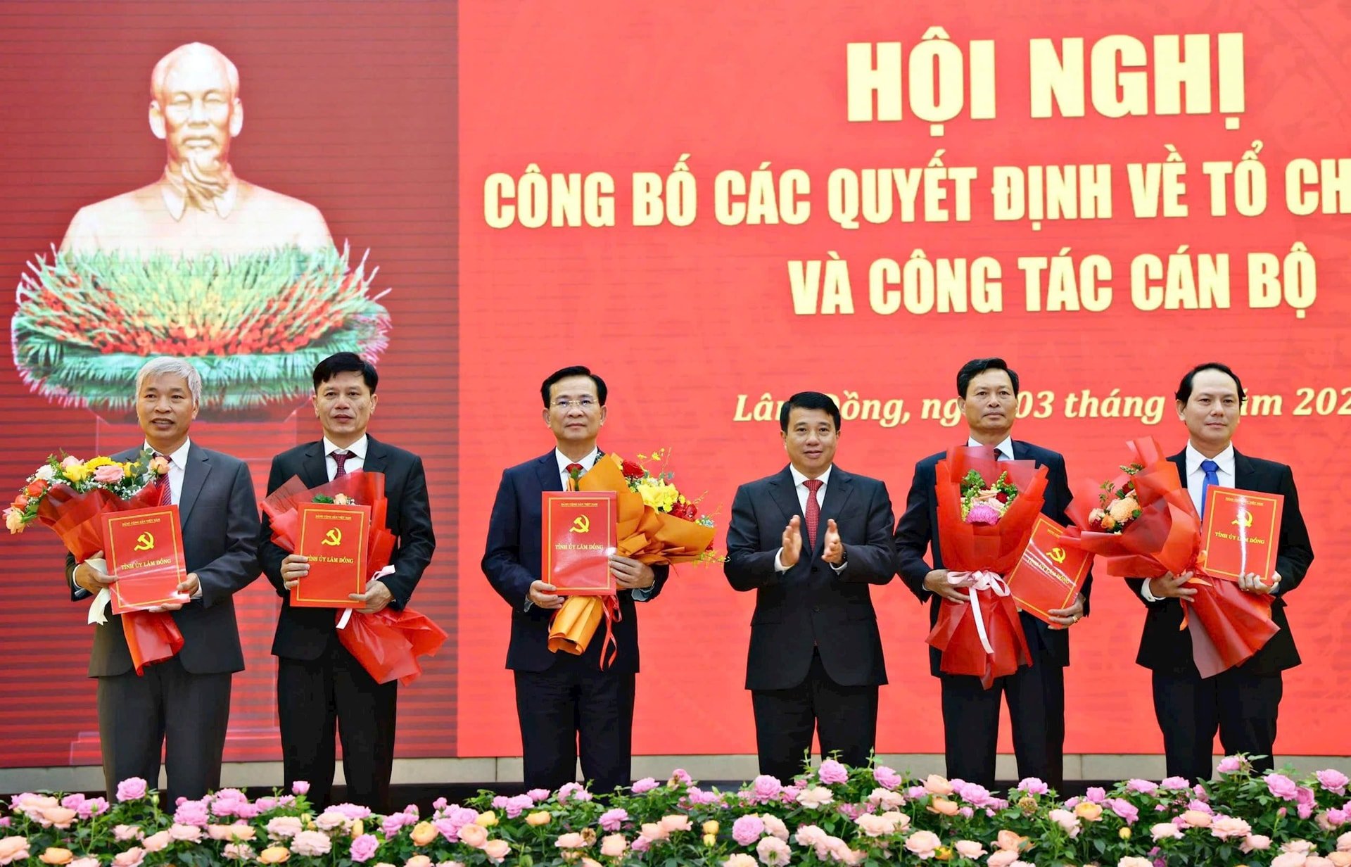 z6767434084716_f26c95334a7b4da8cadee1479869196b.jpg