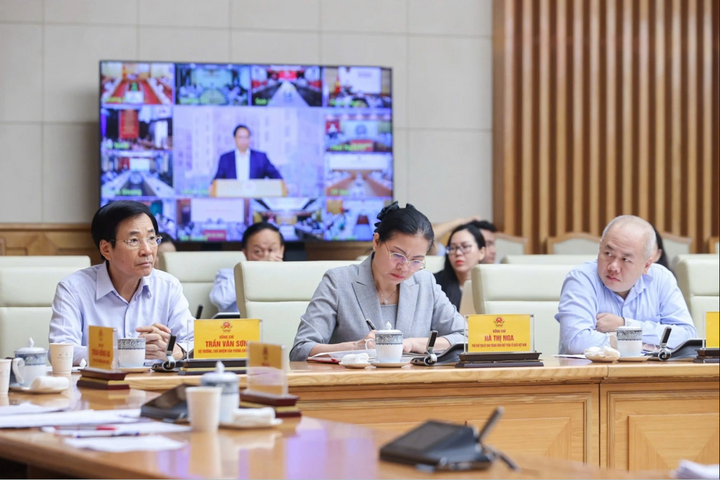 Delegates attended the conference to review the implementation of social housing development targets for the first 7 months of 2025 and the implementation plan for the remaining 5 months of this year.