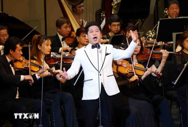 ttxvn-bo-cong-an-to-chuc-chuong-trinh-nghe-thuat-vang-mai-ban-hung-ca4.jpg