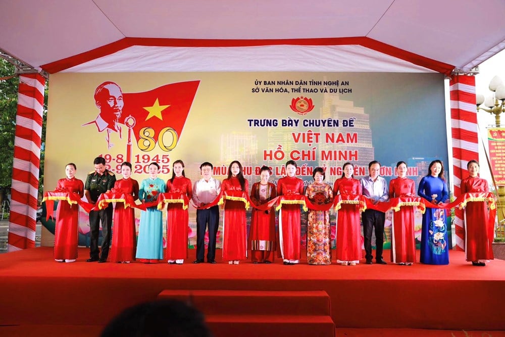 ការតាំងពិព័រណ៍ប្រធានបទ 
